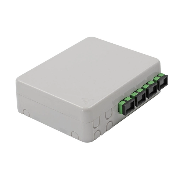 How to connect a network cable and fiber optic cable to a three-port front panel 